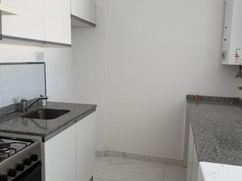 Departamento un dormitorio a metros de la  saenz peña