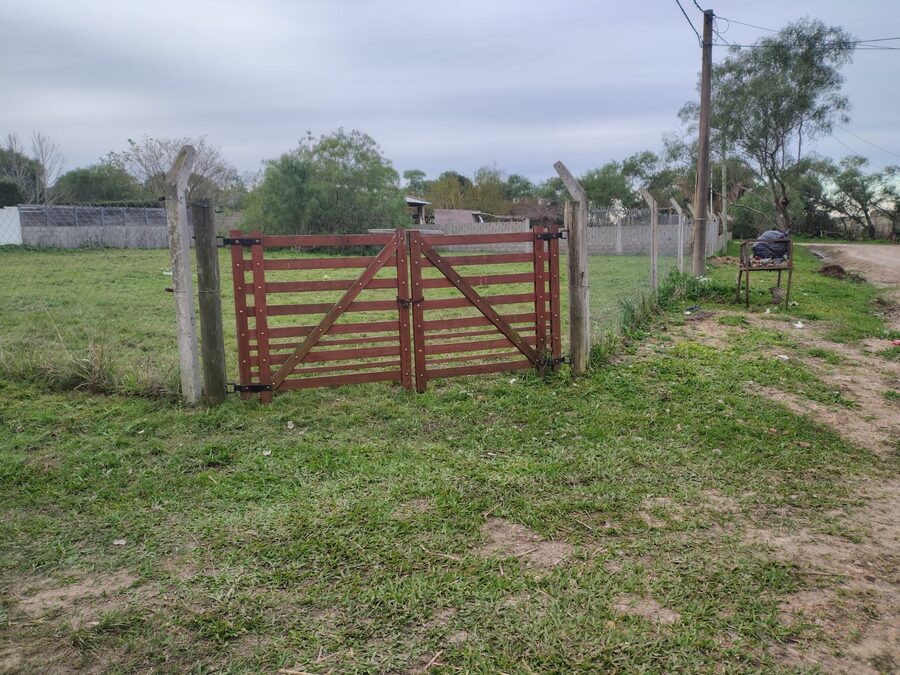 GRAN TERRENO EN ZONA RUTA 18 (900M2)