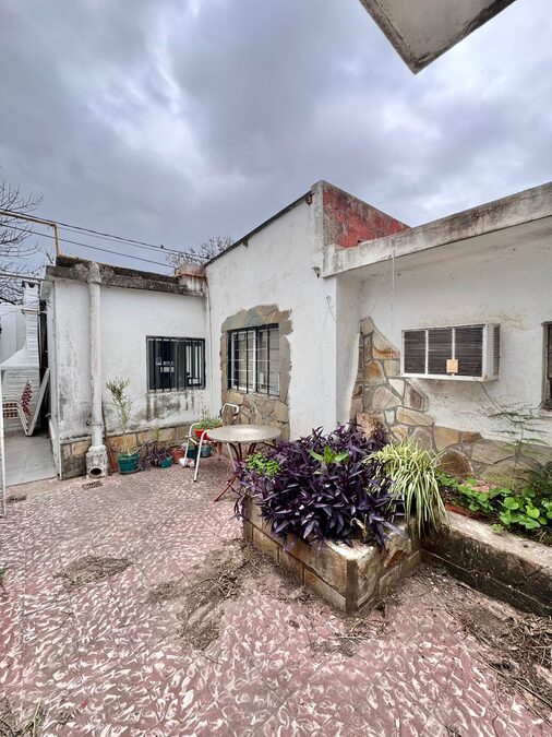 CASA + DEPARTAMENTO INDEPENDIENTE EN VENTA