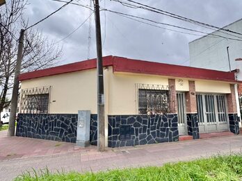 CASA + DEPARTAMENTO INDEPENDIENTE EN VENTA