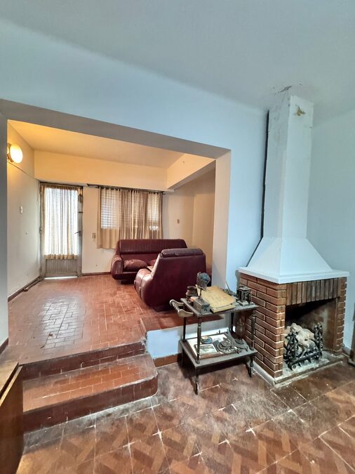 CASA + DEPARTAMENTO INDEPENDIENTE EN VENTA