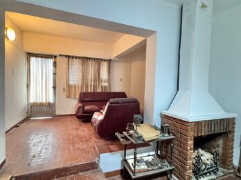 CASA + DEPARTAMENTO INDEPENDIENTE EN VENTA