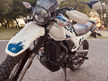 Moto Hero XPulse 200cc 2024