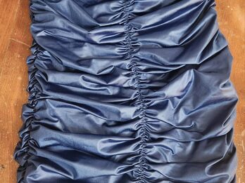 VESTIDO CORTO DE FIESTA ,COLOR AZUL FRANCIA, TALLE 1-2