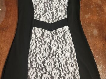 VESTIDO CORTO NEGRO TALLE 1-2