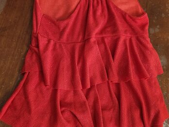 MUSCULOSA ROJA DE LUREX TALLE 2-3