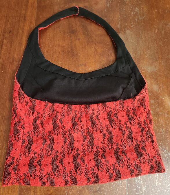 TOP DE ENCAJE ROJO TALLE 2-3