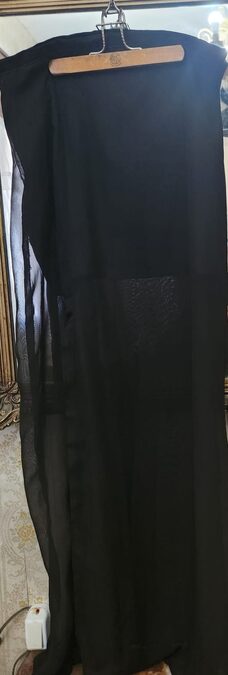 POLLERA LARGA GASA NEGRA TALLE 2-3