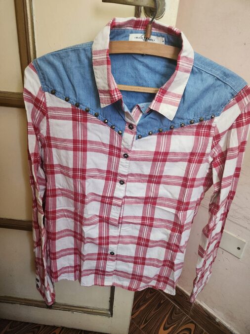 CAMISA ESCOSESA CON JEAN Talle L