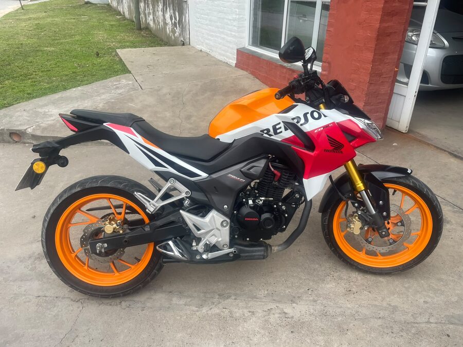Honda cb190 repsol  2018 22.000km. Vendo o permuto mayor-menor