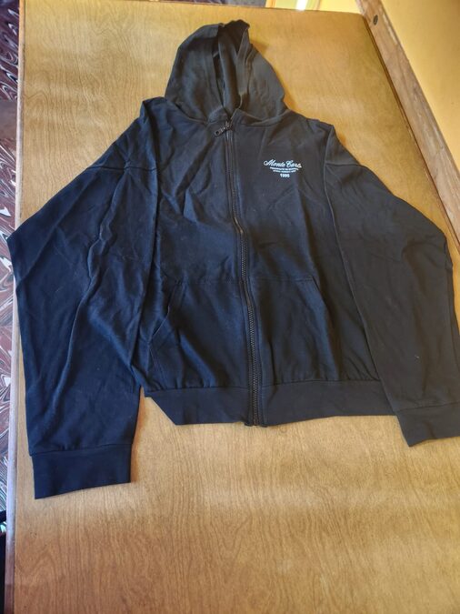 CAMPERA NEGRA ALGODON TALLE 3-4