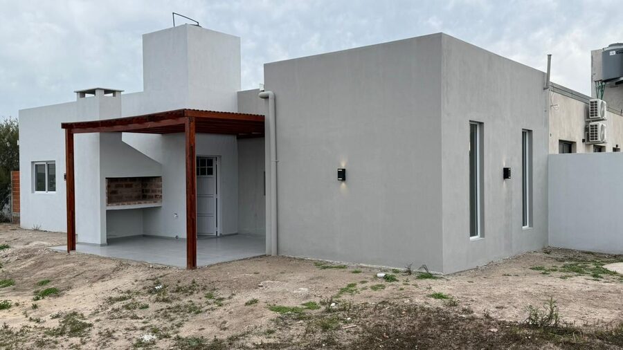 CASA DE 2 DORMITORIOS A ESTRENAR, APTA CREDITO HIPOTECARIO, COLONIA ENSAYO
