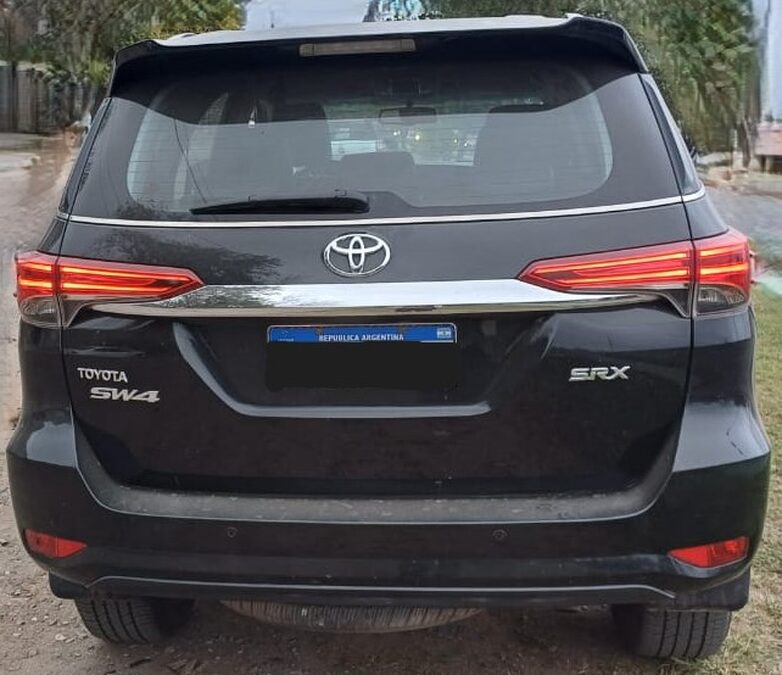 TOYOTA SW4 2.8 SRX 4x4 A/T 7 ASIENTOS