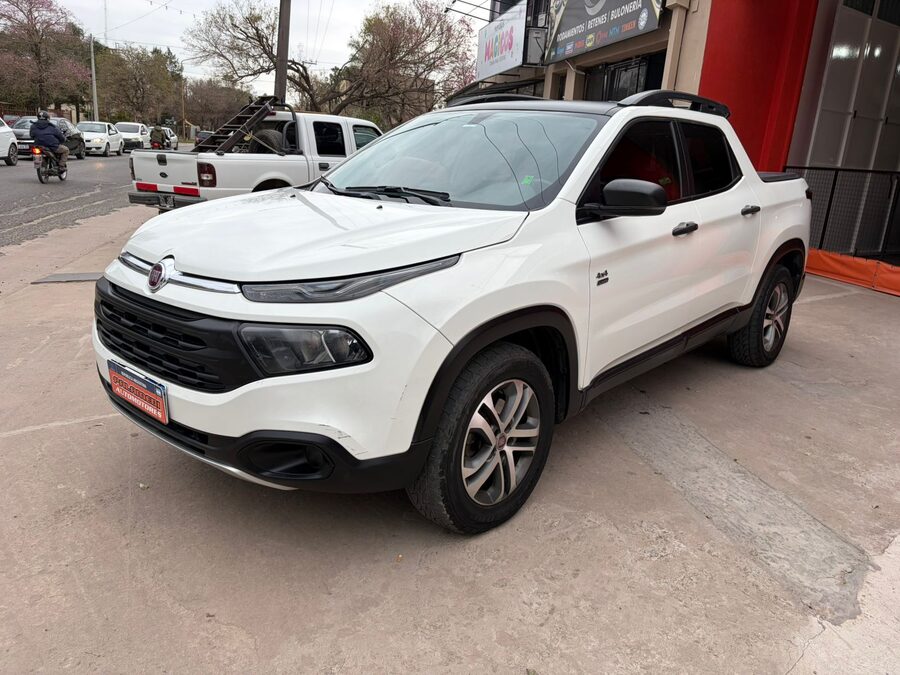 TORO 2.0TDI Freedom 4X4 AT9-2018