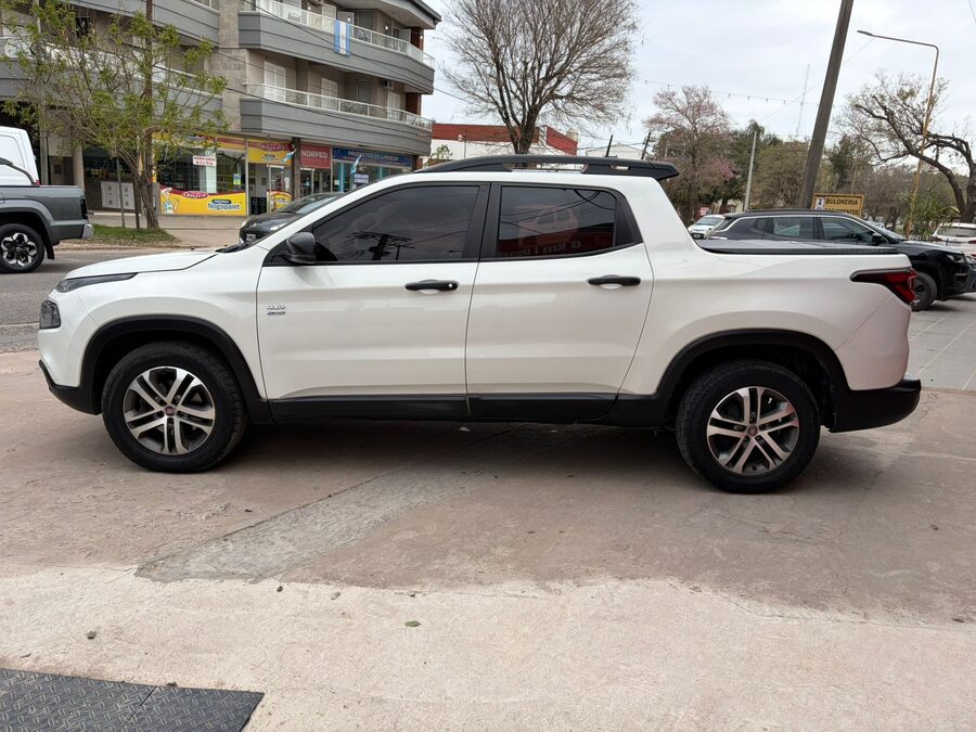 TORO 2.0TDI Freedom 4X4 AT9-2018