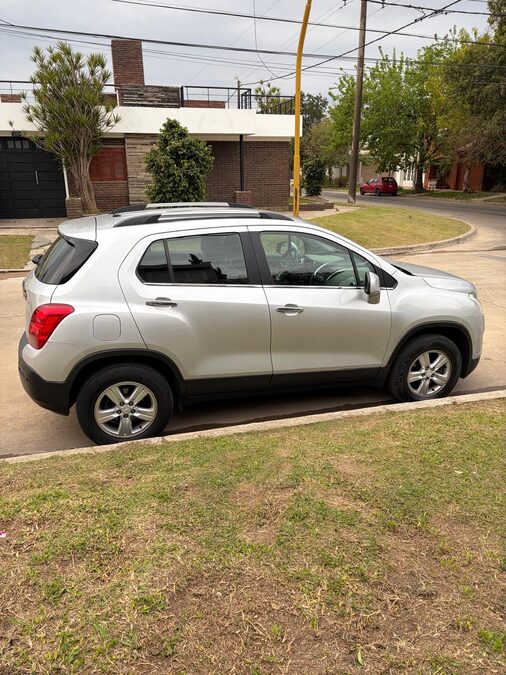 Vendo Tracker 2015 primera mano