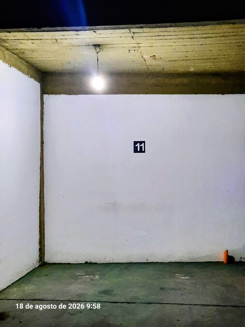 Propietario vende cochera céntrica.