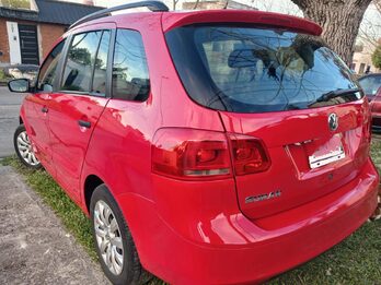 Vendo Suran 1.6 comfortline  con GNC