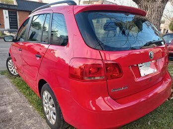 Vendo Suran 1.6 comfortline  con GNC