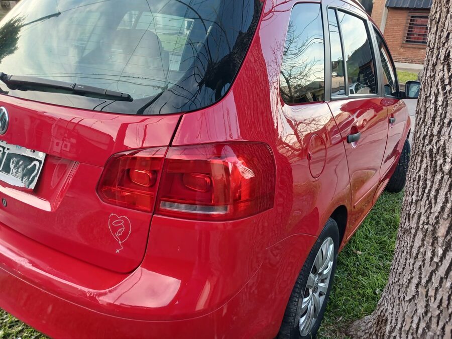 Vendo Suran 1.6 comfortline  con GNC