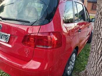 Vendo Suran 1.6 comfortline  con GNC