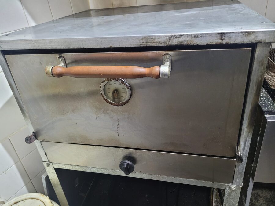 VENDO HORNO PIZZERO POCO USO