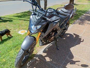 Vendo Honda CB Twister 300 año 2023