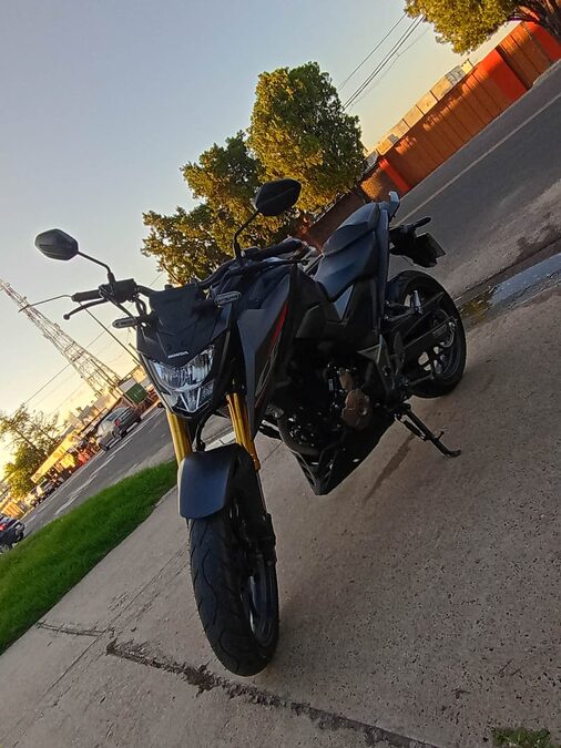 Vendo Honda CB Twister 300 año 2023