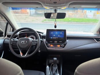 TOYOTA COROLLA XEI 2023 44.000 KM UNICO DUEÑO