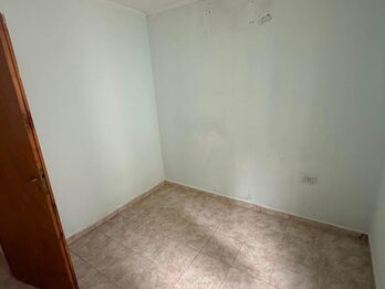 SE ALQUILA CASA DE DOS DORMITORIOS