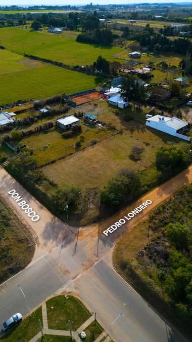 EN VENTA. Lote en esquina - 1500m2 zona Acceso Norte