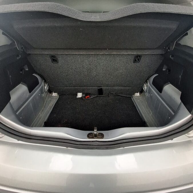 VOLKSWAGEN UP TAKE 5P AA – 2016 – 131.000 KM