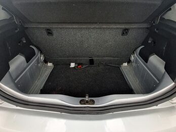 VOLKSWAGEN UP TAKE 5P AA – 2016 – 131.000 KM