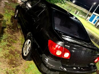 Vendo  toyota Corolla   xei 2005  Automático
