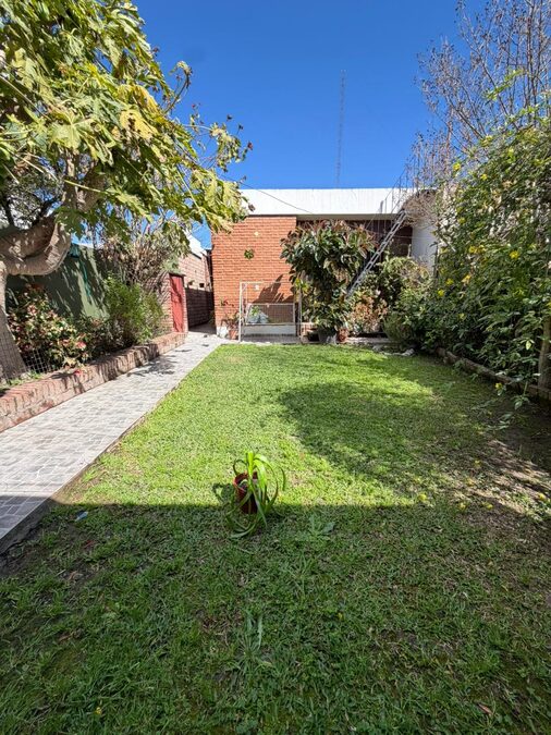 VENDO HERMOSA CASA APTA CREDITO.