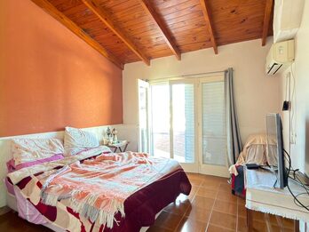 DUPLEX 2 DORMITORIOS Y COCHERA - GUTIERREZ Y PIRAN.