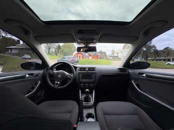 VOLKSWAGEN  VENTO  2.5 170 HP ADVANCE PLUS. RECIBO VEHICULO