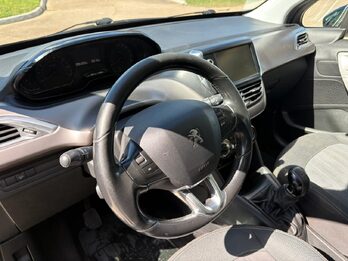 PEUGEOT  208  1.6 ALLURE PK. RECIBO VEHICULO