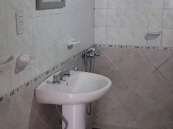 ALQUILO MONOAMBIENTE en centro cívico de PARANÁ