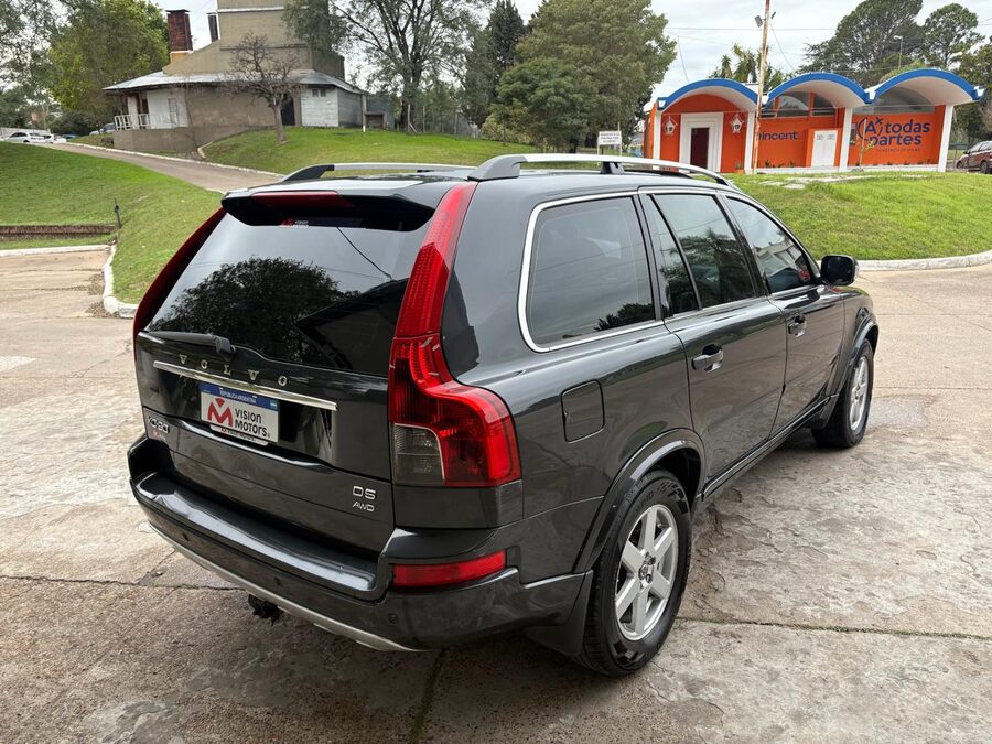VOLVO  XC 90 2.4 D5 AT LUXURY. recibo vehículo
