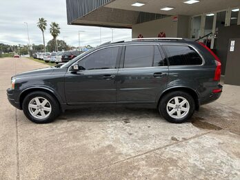 VOLVO  XC 90 2.4 D5 AT LUXURY. recibo vehículo