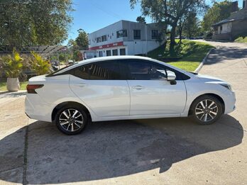 NISSAN  VERSA 1.6 ADVANCE CVT . RECIBO VEHICULO
