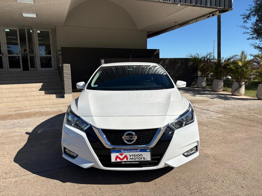NISSAN  VERSA 1.6 ADVANCE CVT . RECIBO VEHICULO
