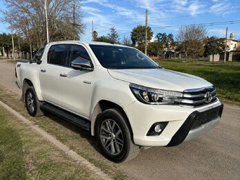 TOYOTA HILUX 2.8 TDI DC SRX 4X4 AUT - AÑO 2.017