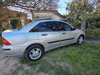 VENDO FORD FOCUS 2008