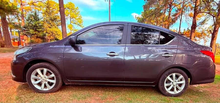 PARTICULAR VENDO NISSAN VERSA