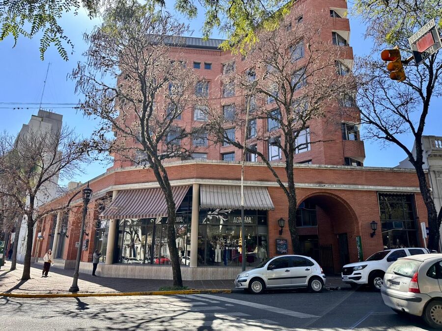 ✅ALQUILO OFICINAS/CONSULTORIOS $550.000 + IVA + EXPENSAS. ZONA PARQUE