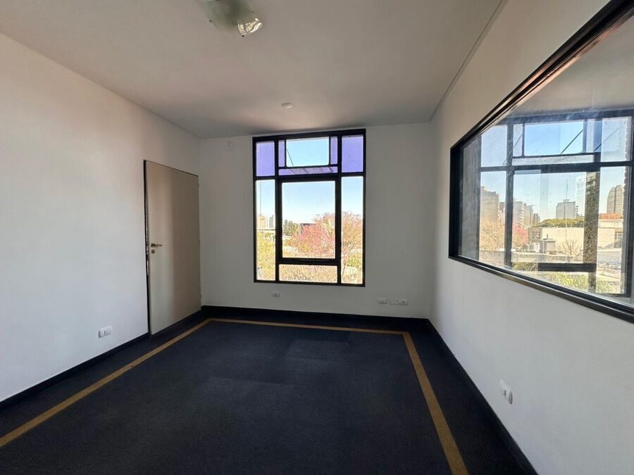 ✅ALQUILO OFICINAS/CONSULTORIOS $550.000 + IVA + EXPENSAS. ZONA PARQUE