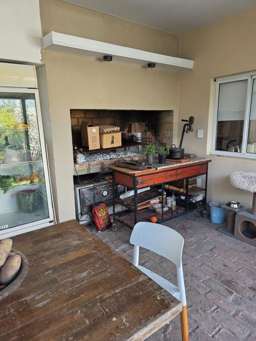 VENTA | Amplia Propiedad con Gran Terreno, Quincho y Pileta