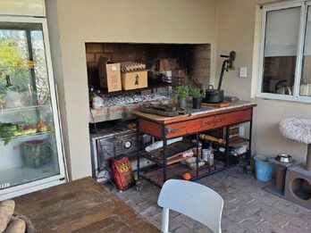 VENTA | Amplia Propiedad con Gran Terreno, Quincho y Pileta